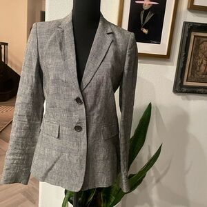Massimo Dutti Blazer with Notched Lapels and Fitted Silhouette